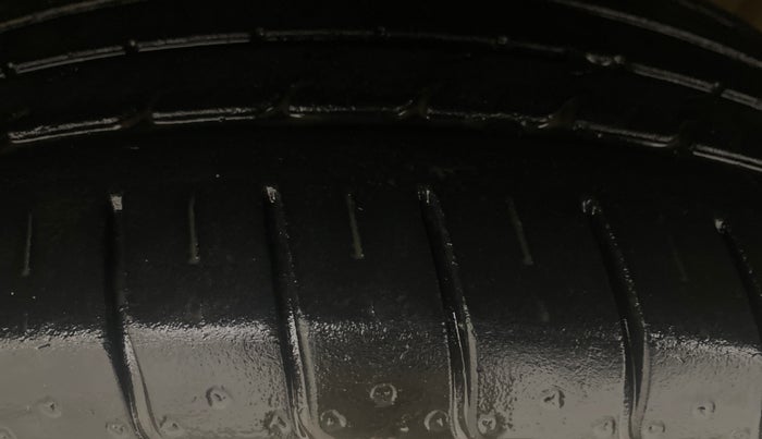 2022 KIA SELTOS HTK PLUS 1.5 IMT, Petrol, Manual, 33,734 km, Left Front Tyre Tread