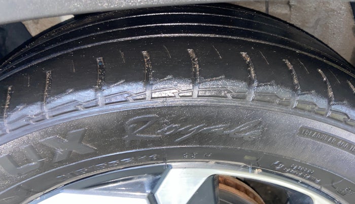 2024 Hyundai ALCAZAR PLATINUM 1.5 MT 7STR, Diesel, Manual, 36,840 km, Left Front Tyre Tread