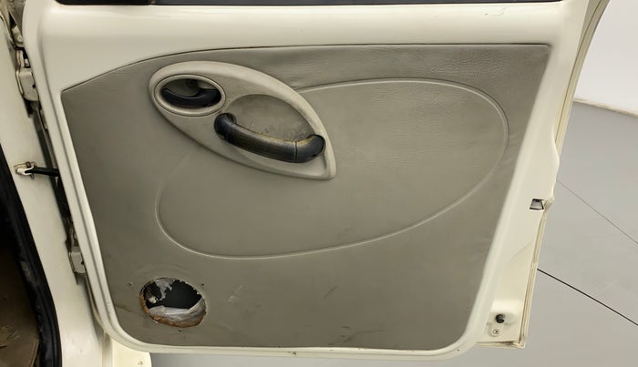 2019 Mahindra Scorpio S3, Diesel, Manual, 44,690 km, Driver Side Door Panels Control