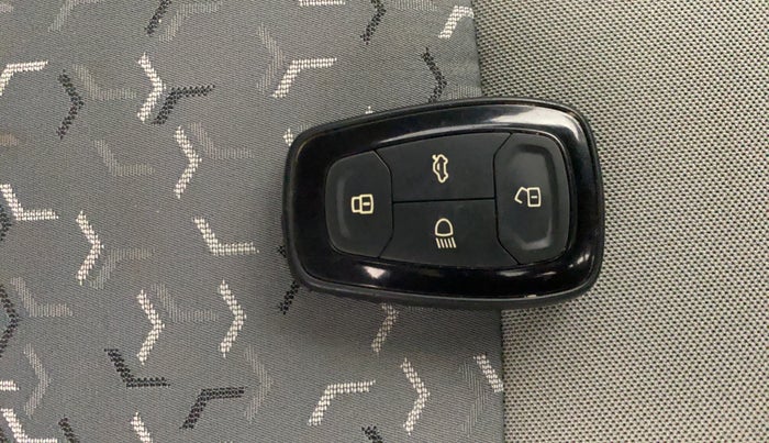 2021 Tata TIGOR XZ PLUS PETROL, Petrol, Manual, 40,862 km, Key Close Up