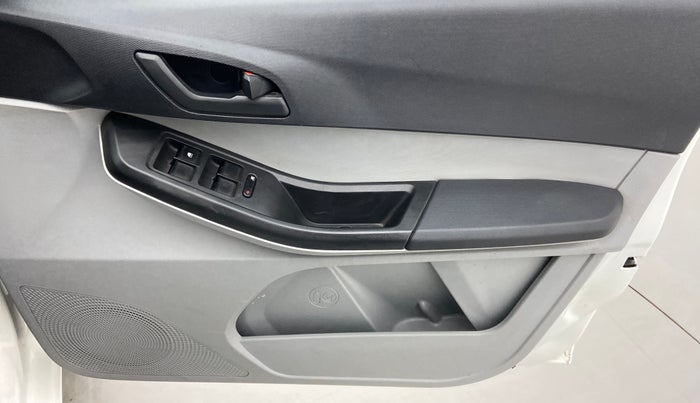 2021 Tata Tiago XT PETROL, Petrol, Manual, 23,466 km, Driver Side Door Panels Control