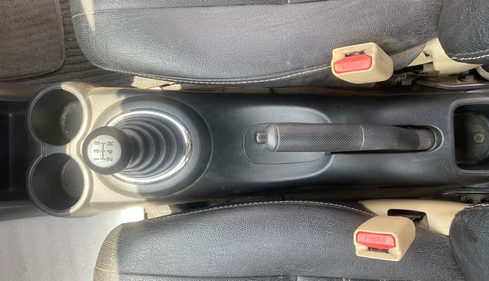 2017 Honda Amaze 1.2L I-VTEC S, Petrol, Manual, 97,068 km, Gear Lever