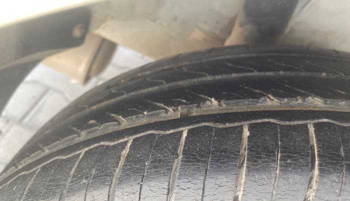 2017 Honda Amaze 1.2L I-VTEC S, Petrol, Manual, 97,068 km, Right Rear Tyre Tread