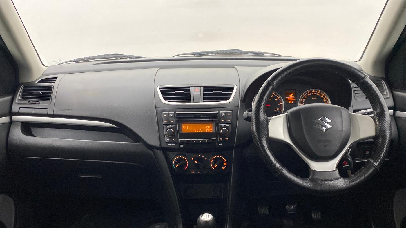 2016 Maruti Swift VXI OPT, Petrol, Manual, 37,214 km, Dashboard