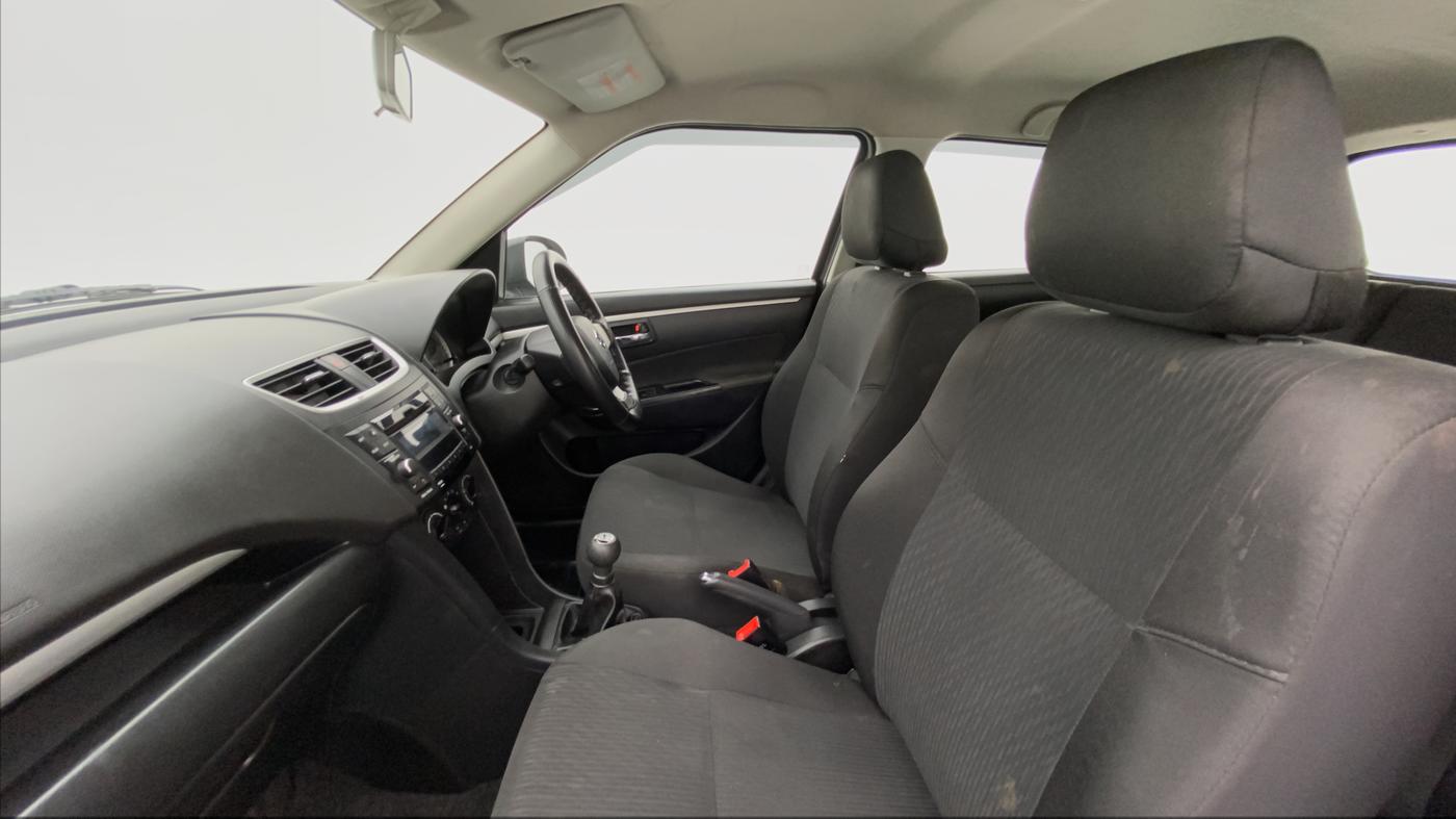 2016 Maruti Swift VXI OPT, Petrol, Manual, 37,214 km, Right Side Front Door Cabin