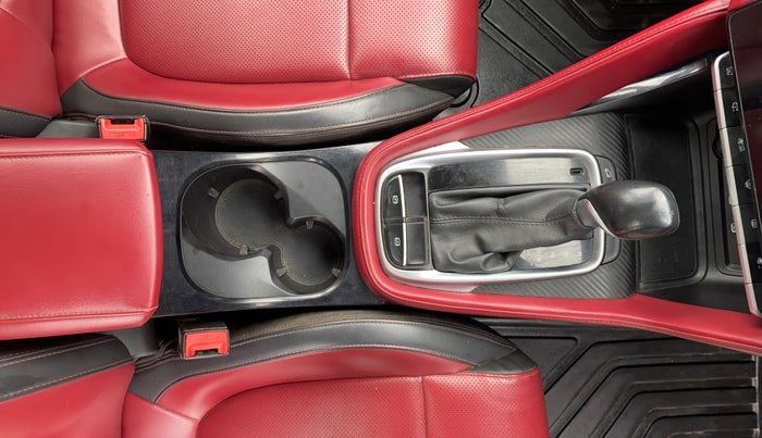 2022 MG ASTOR SAVVY 1.5 CVT S RED, Petrol, Automatic, 83,143 km, Gear Lever