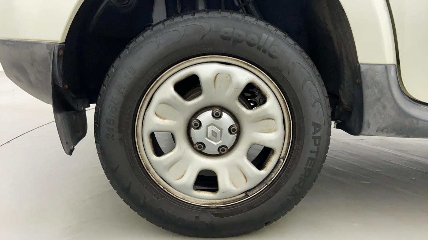 2014 Renault Duster 85 PS RXL, Diesel, Manual, 52,068 km, Right Rear Wheel