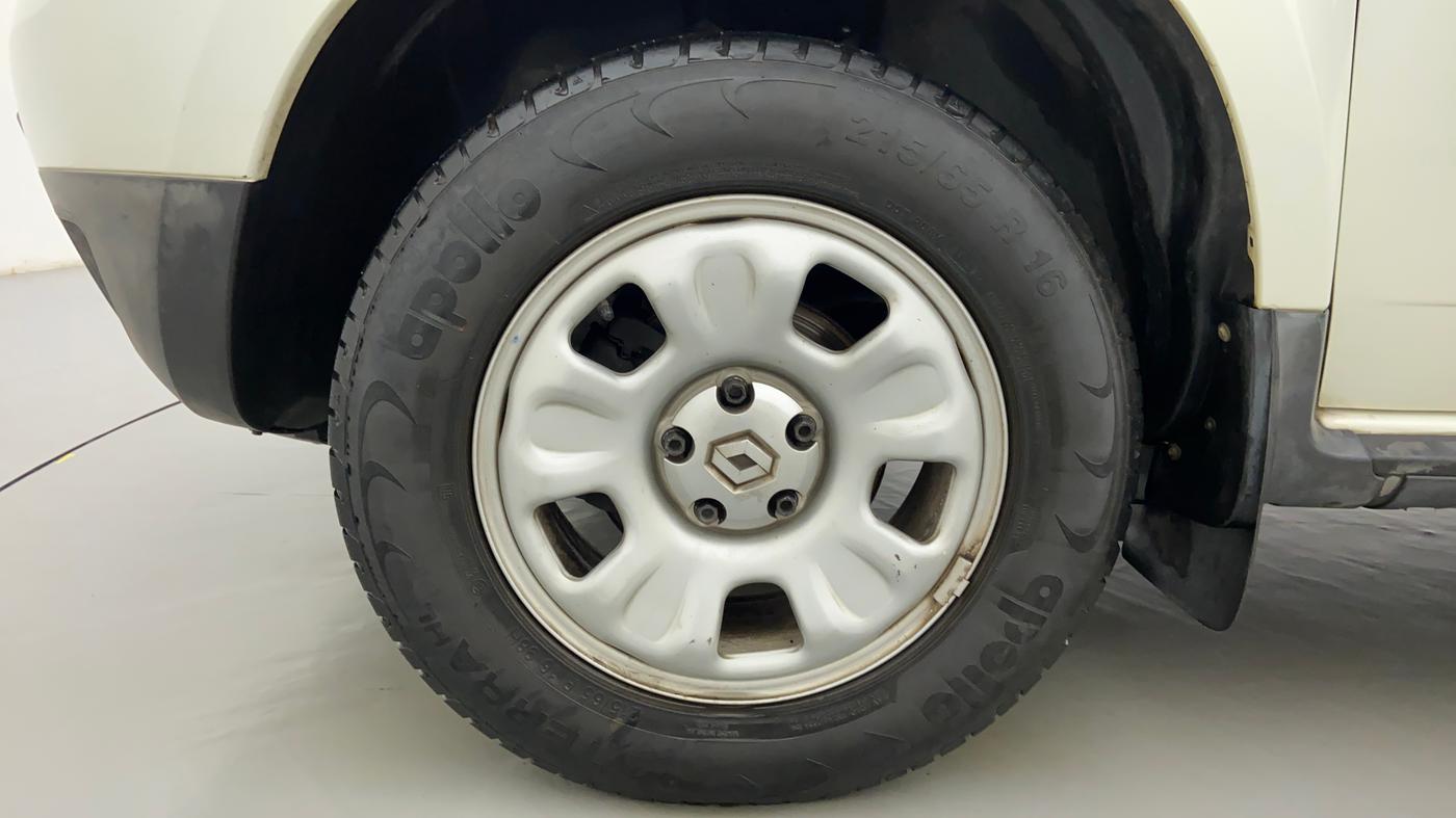 2014 Renault Duster 85 PS RXL, Diesel, Manual, 52,068 km, Left Front Wheel