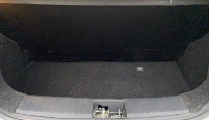 2016 Mahindra Kuv100 K8 5 STR, Petrol, Manual, 16,279 km, Boot Inside