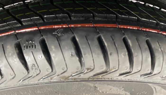 2019 Hyundai GRAND I10 NIOS SPORTZ AMT 1.2 KAPPA VTVT, Petrol, Automatic, 52,372 km, Left Rear Tyre Tread