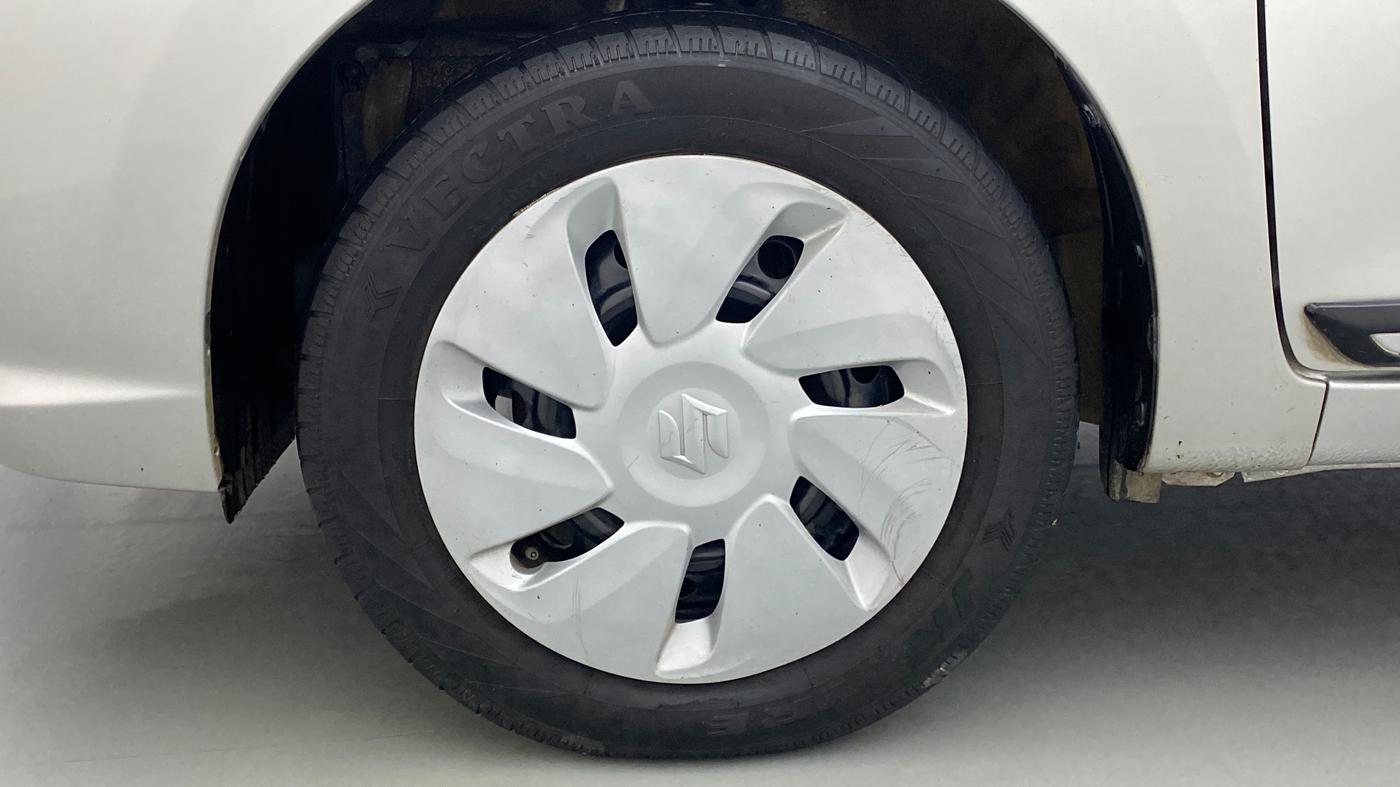 2017 Maruti Celerio VXI CNG D, CNG, Manual, 76,442 km, Left Front Wheel