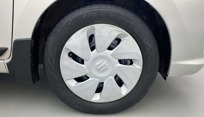 2017 Maruti Celerio VXI CNG D, CNG, Manual, 76,442 km, Right Front Wheel