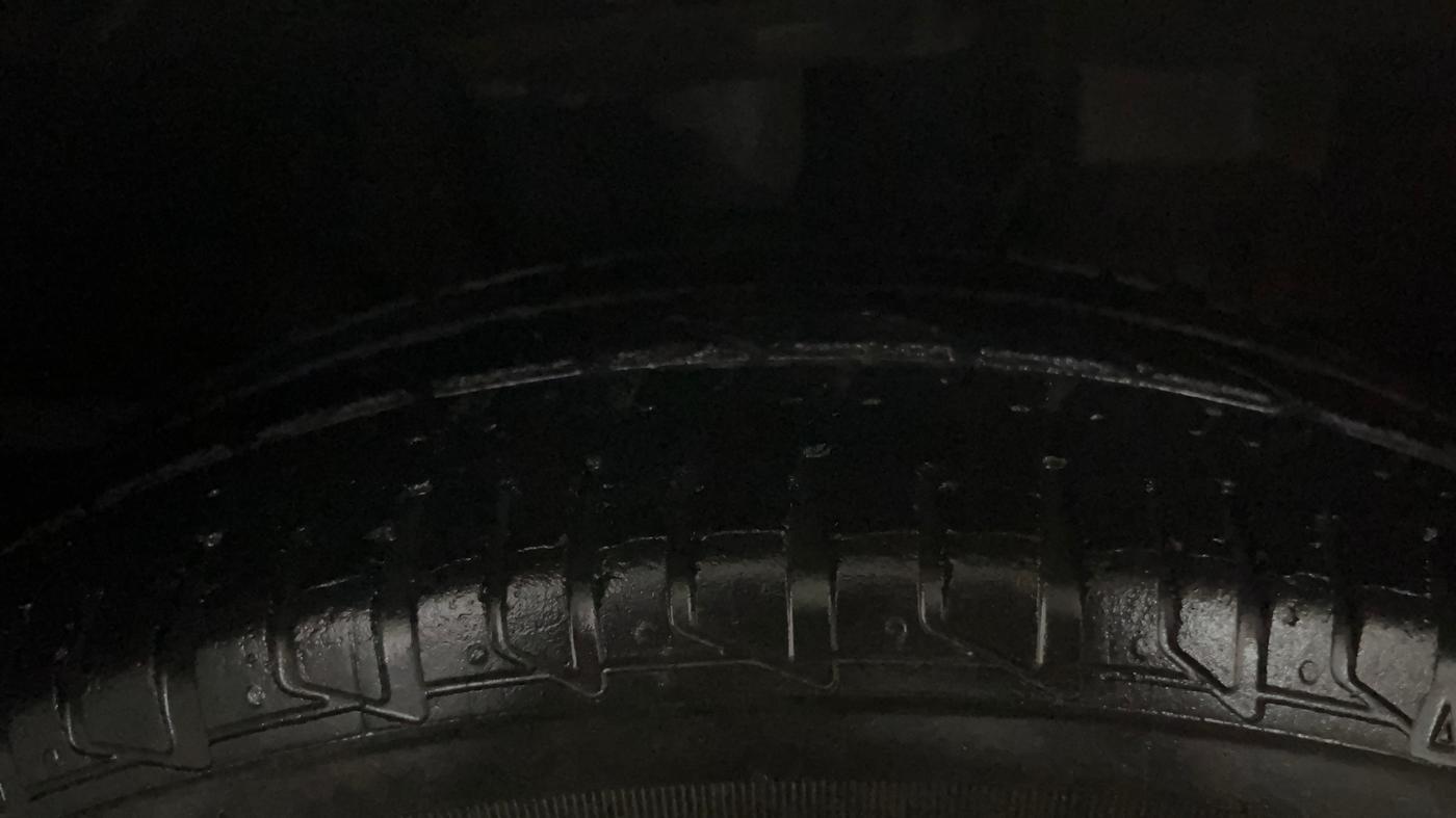 2019 Tata Tiago WIZZ EDITION PETROL, Petrol, Manual, 45,666 km, Right Front Tyre Tread