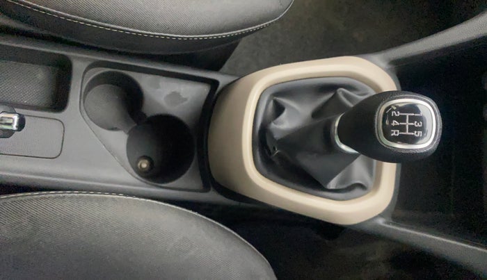 2017 Hyundai Grand i10 ASTA 1.2 KAPPA VTVT, Petrol, Manual, 49,977 km, Gear Lever