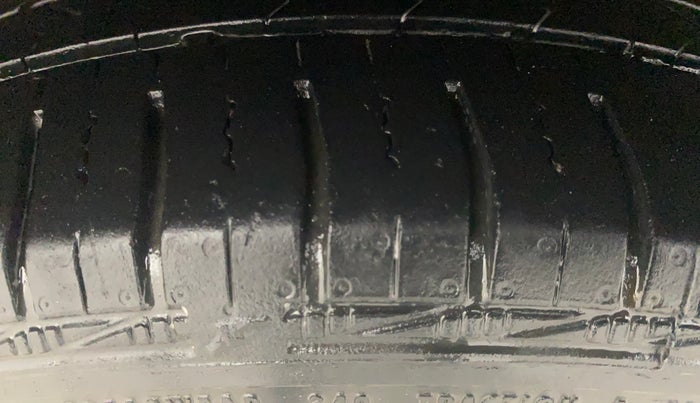 2017 Hyundai Grand i10 ASTA 1.2 KAPPA VTVT, Petrol, Manual, 49,977 km, Right Rear Tyre Tread