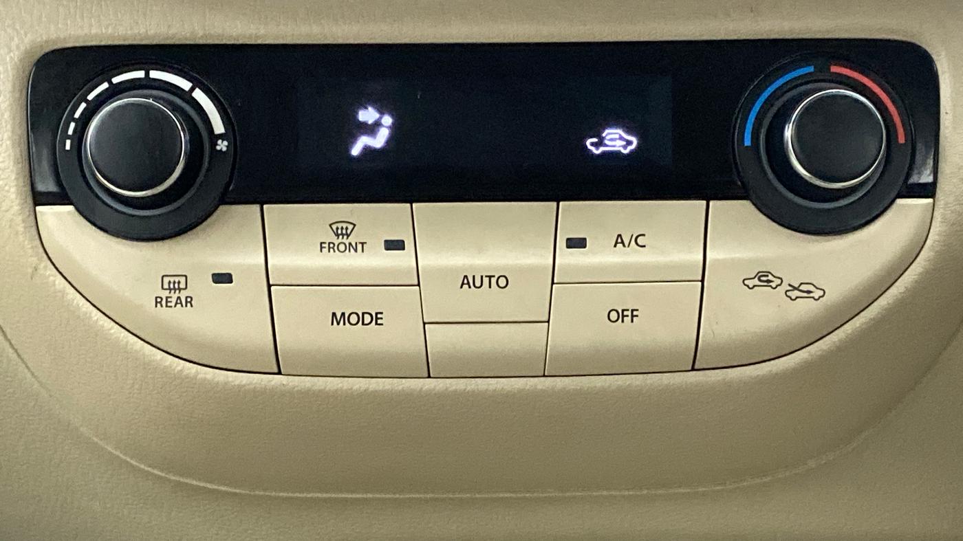 2019 Maruti Ertiga ZXI SMART HYBRID AT, Petrol, Automatic, 30,175 km, Automatic Climate Control