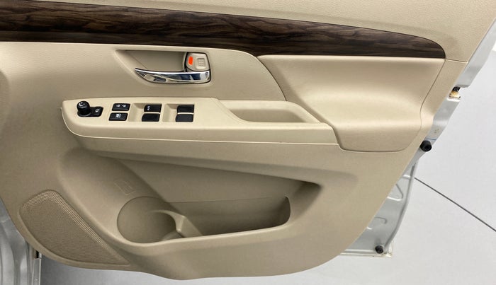 2019 Maruti Ertiga ZXI SMART HYBRID AT, Petrol, Automatic, 30,175 km, Driver Side Door Panels Control