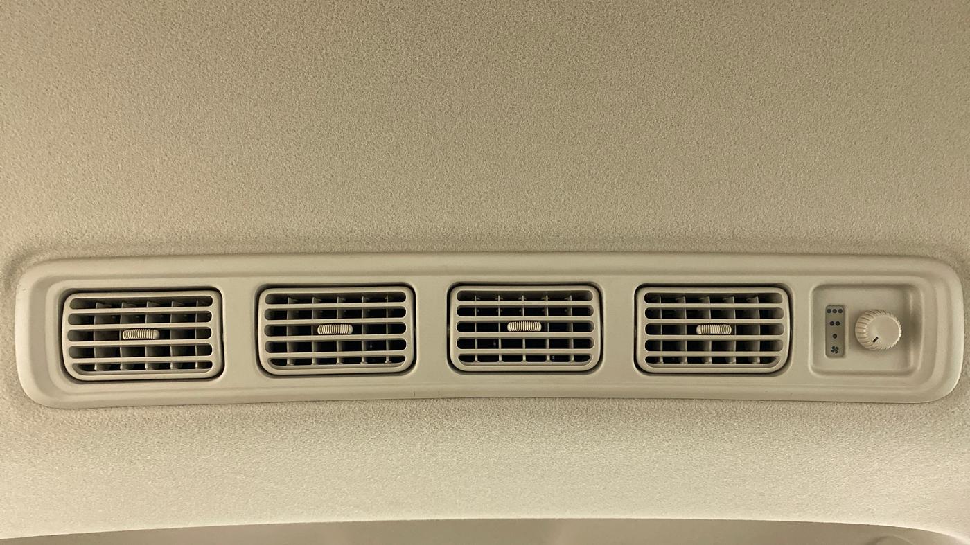 2019 Maruti Ertiga ZXI SMART HYBRID AT, Petrol, Automatic, 30,175 km, Rear AC Vents
