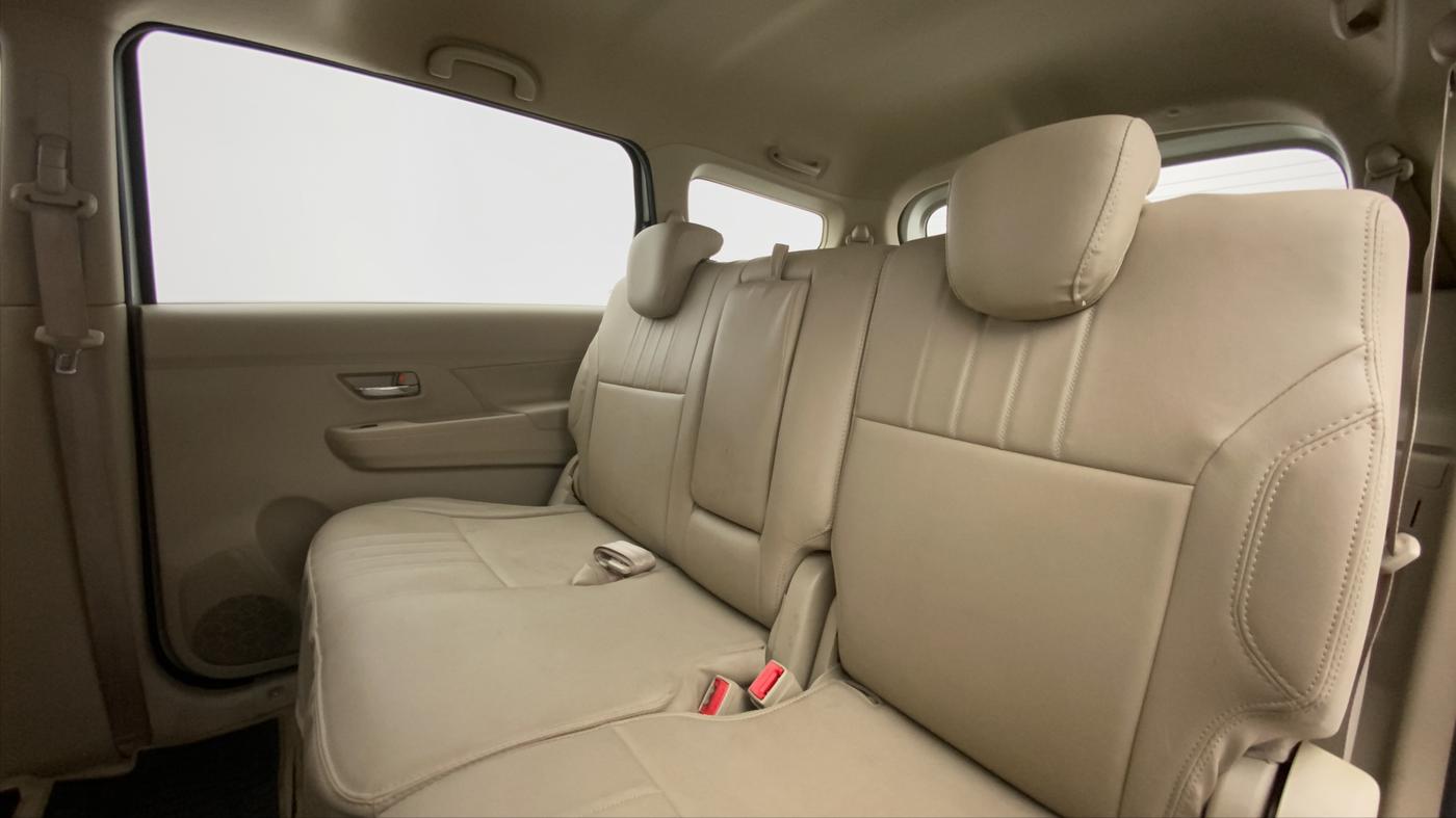 2019 Maruti Ertiga ZXI SMART HYBRID AT, Petrol, Automatic, 30,175 km, Right Side Rear Door Cabin