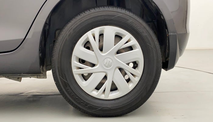 2016 Maruti Swift VXI, Petrol, Manual, 1,11,707 km, Left Rear Wheel