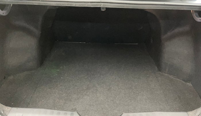 2018 Maruti Ciaz ALPHA 1.5 SHVS PETROL, Petrol, Manual, 68,462 km, Boot Inside