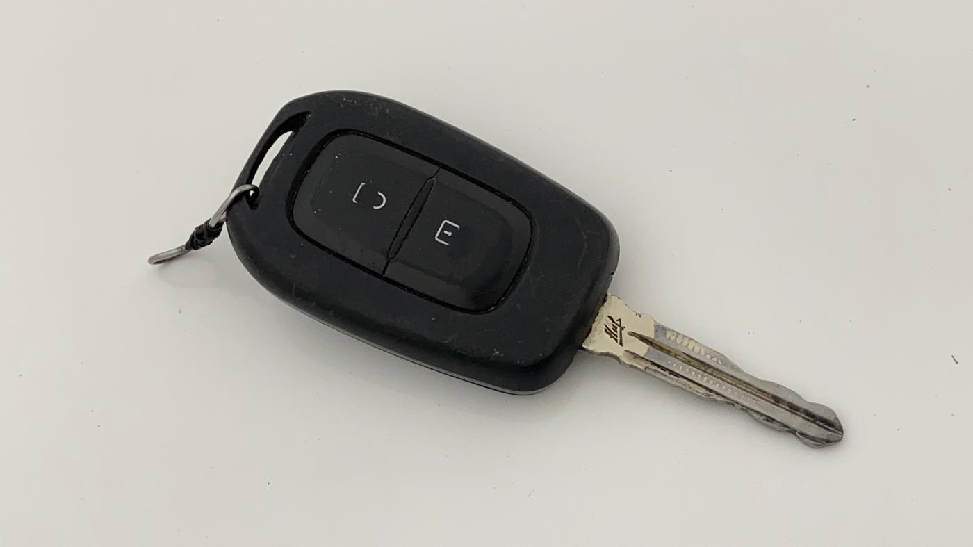 2021 Renault TRIBER RXT, CNG, Manual, 91,304 km, Key Close Up