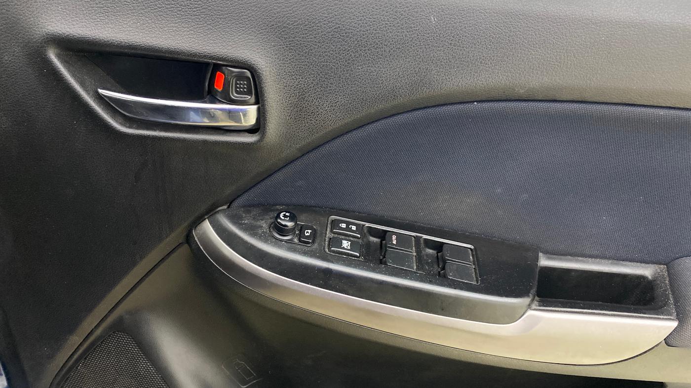 2021 Maruti Baleno ZETA PETROL 1.2, Petrol, Manual, 20,518 km, Driver Side Door Panels Control