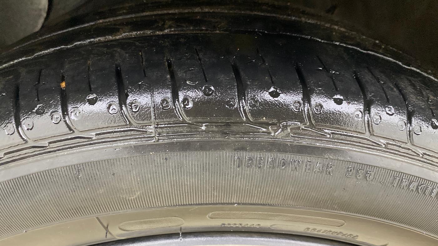 2024 Hyundai AURA SX 1.2 CNG, CNG, Manual, 48,978 km, Left Front Tyre Tread