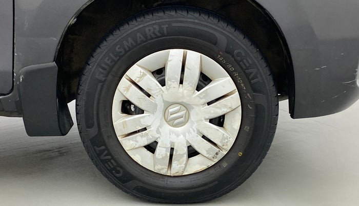 2019 Maruti Alto LXI O, Petrol, Manual, 26,485 km, Right Front Wheel