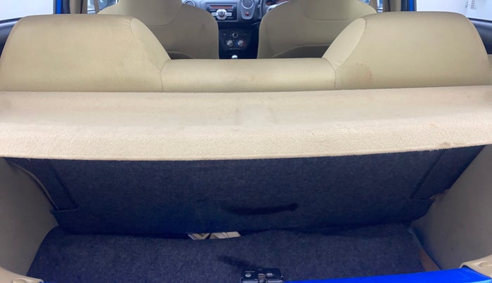 2014 Honda Brio VX MT, Petrol, Manual, 22,860 km, Boot Inside