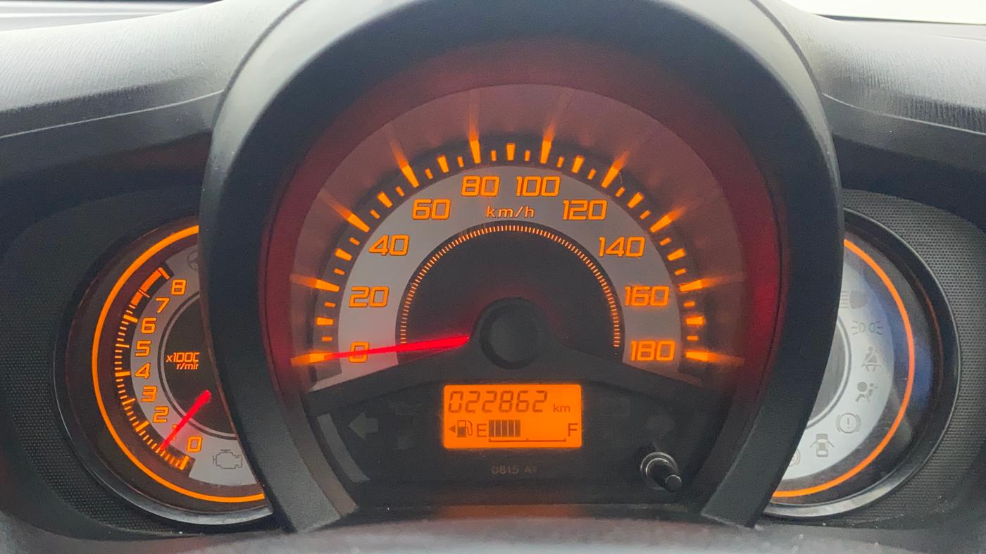 2014 Honda Brio VX MT, Petrol, Manual, 22,860 km, Odometer Image