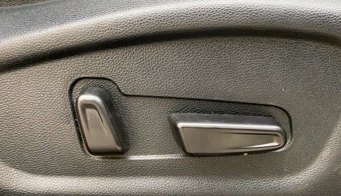 2019 Hyundai Creta SX (O) 1.6 PETROL, Petrol, Manual, 49,774 km, Driver Side Adjustment Panel