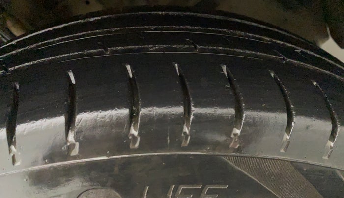 2012 Maruti Swift Dzire VXI, CNG, Manual, 59,817 km, Left Rear Tyre Tread