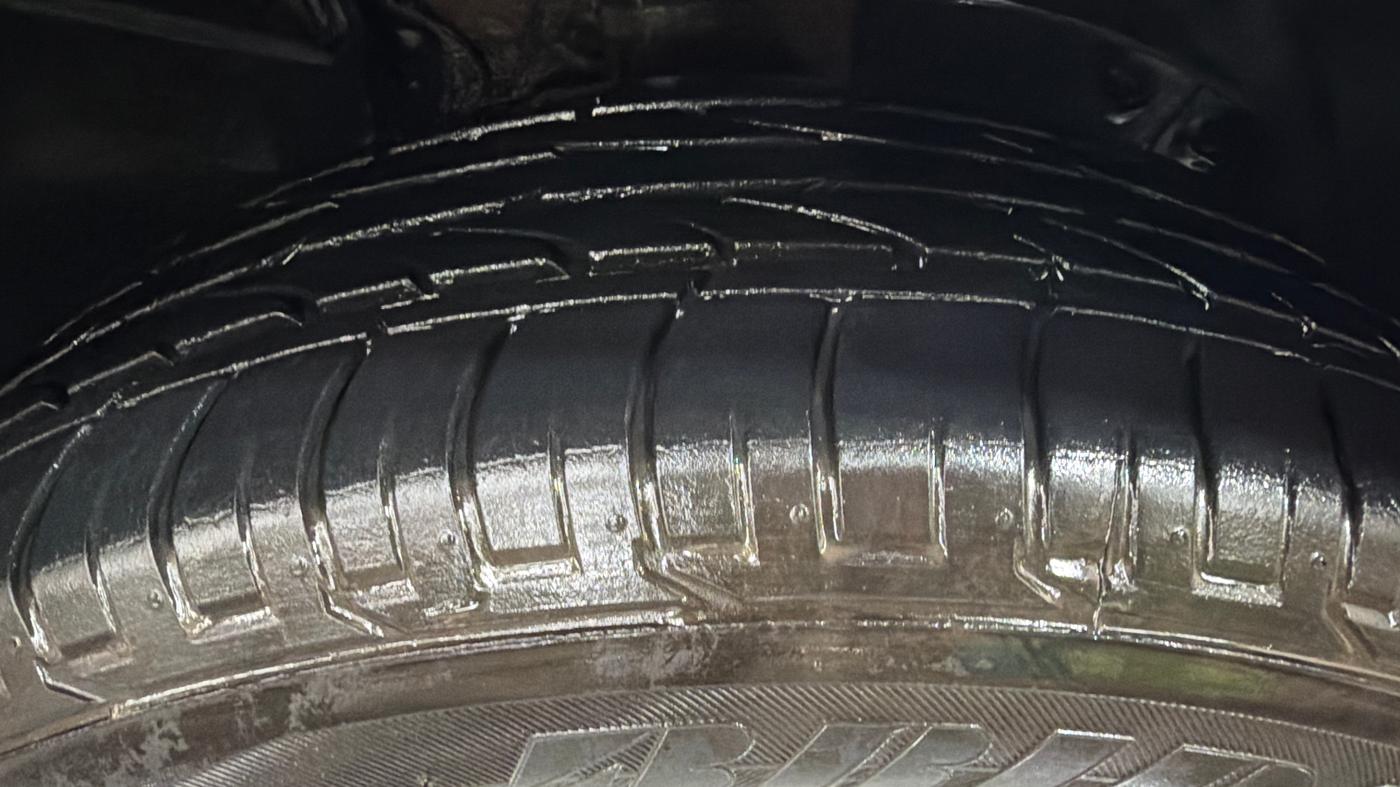 2018 Renault Captur RXT PETROL DUAL TONE, Petrol, Manual, 58,516 km, Right Front Tyre Tread