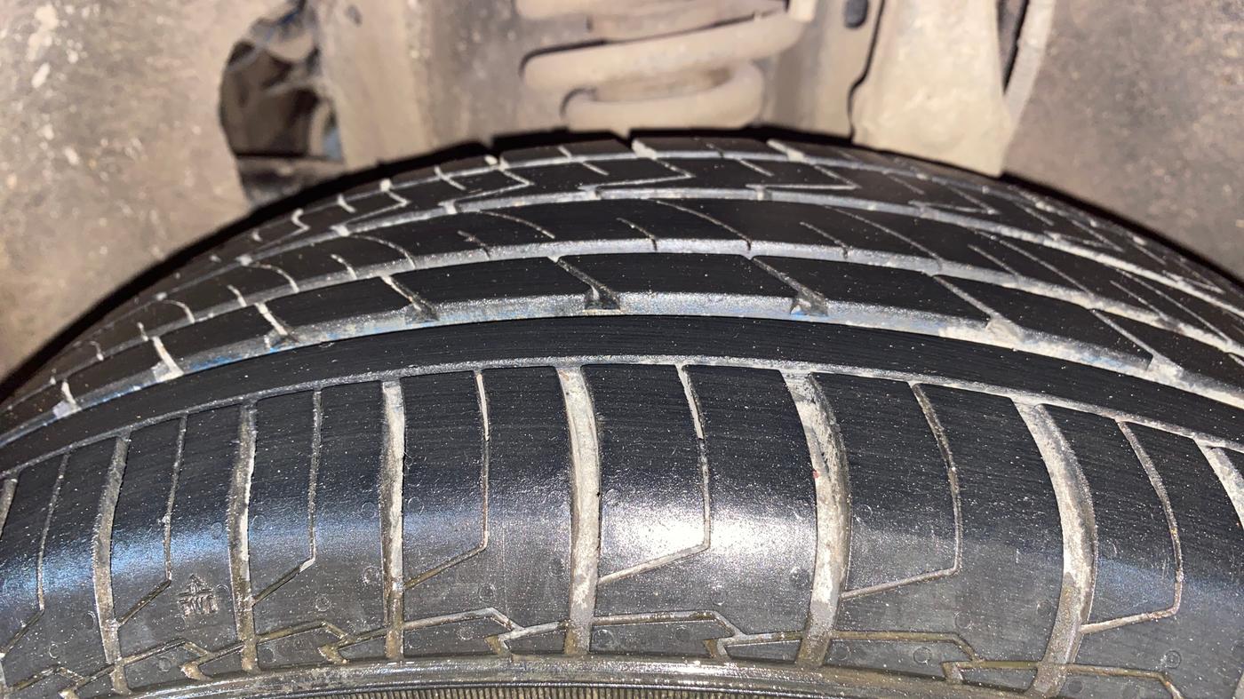 2019 Mahindra MARAZZO M4 8 STR, Diesel, Manual, 85,426 km, Left Front Tyre Tread