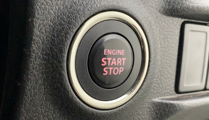 2018 Maruti Vitara Brezza ZDI PLUS AT DUAL TONE, Diesel, Automatic, 72,152 km, Keyless Start/ Stop Button