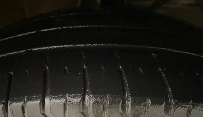 2020 Maruti Dzire VXI, Petrol, Manual, 41,988 km, Right Front Tyre Tread