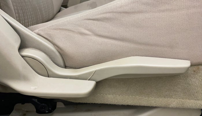 2020 Maruti Dzire VXI, Petrol, Manual, 41,988 km, Driver Side Adjustment Panel