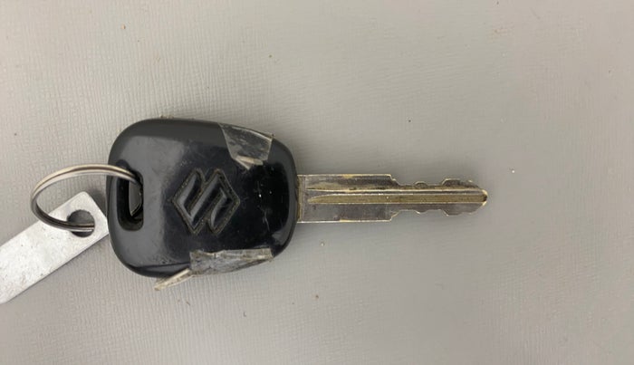 2015 Maruti Alto 800 LXI, Petrol, Manual, 28,344 km, Key Close Up