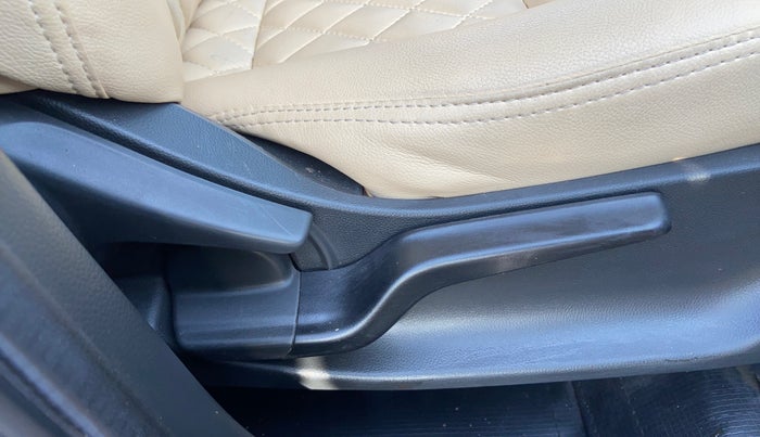 2019 Honda Amaze 1.2L I-VTEC S, CNG, Manual, 1,08,501 km, Driver Side Adjustment Panel