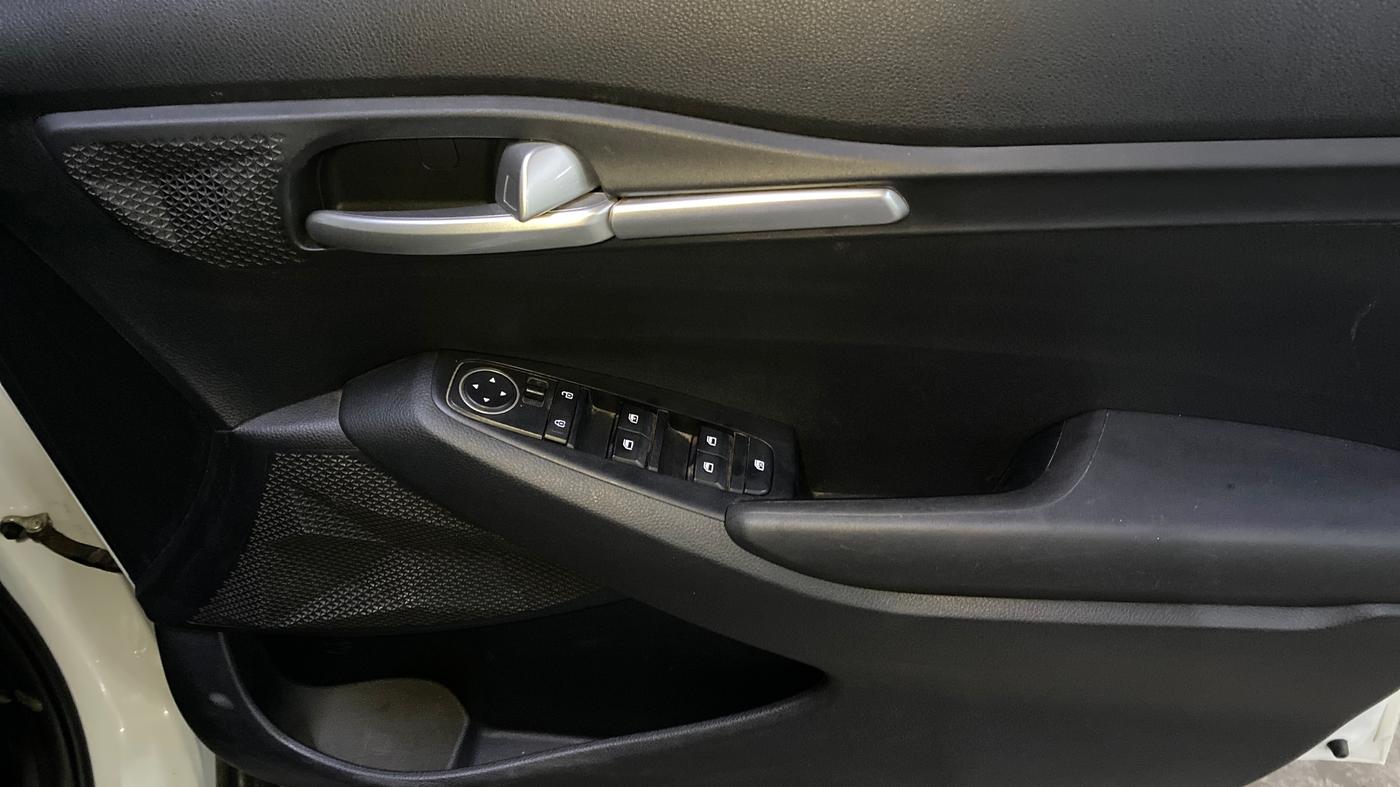 2022 KIA SELTOS HTK 1.5 PETROL, Petrol, Manual, 15,488 km, Driver Side Door Panels Control
