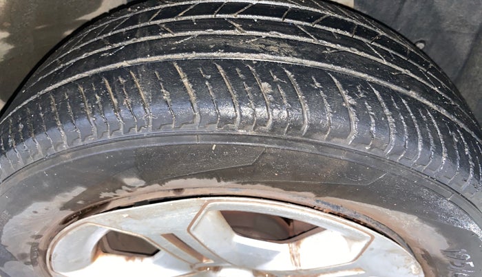 2021 Renault Kiger RXT MT, Petrol, Manual, 33,193 km, Right Front Tyre Tread