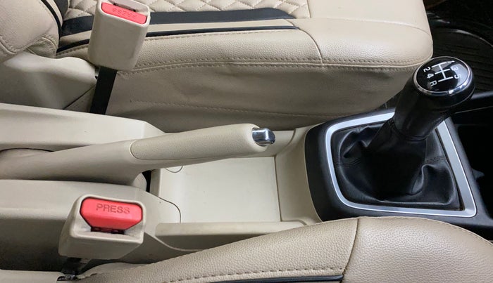 2018 Maruti Dzire VDI, Diesel, Manual, 78,099 km, Gear Lever