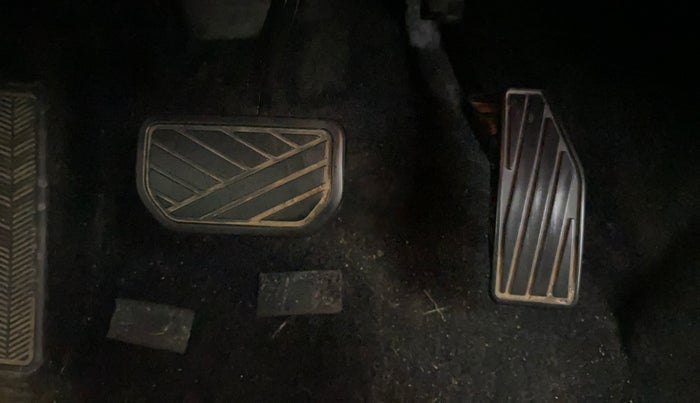 2023 Maruti Baleno ALPHA 1.2 AGS, Petrol, Automatic, 57,137 km, Pedals