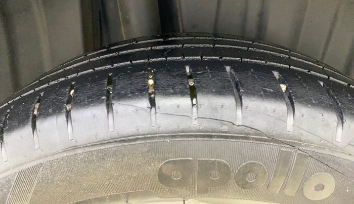 2023 Maruti Baleno ALPHA 1.2 AGS, Petrol, Automatic, 57,137 km, Right Rear Tyre Tread