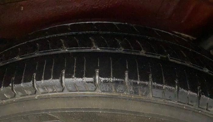 2014 Maruti Wagon R 1.0 LXI CNG, CNG, Manual, 99,123 km, Left Rear Tyre Tread