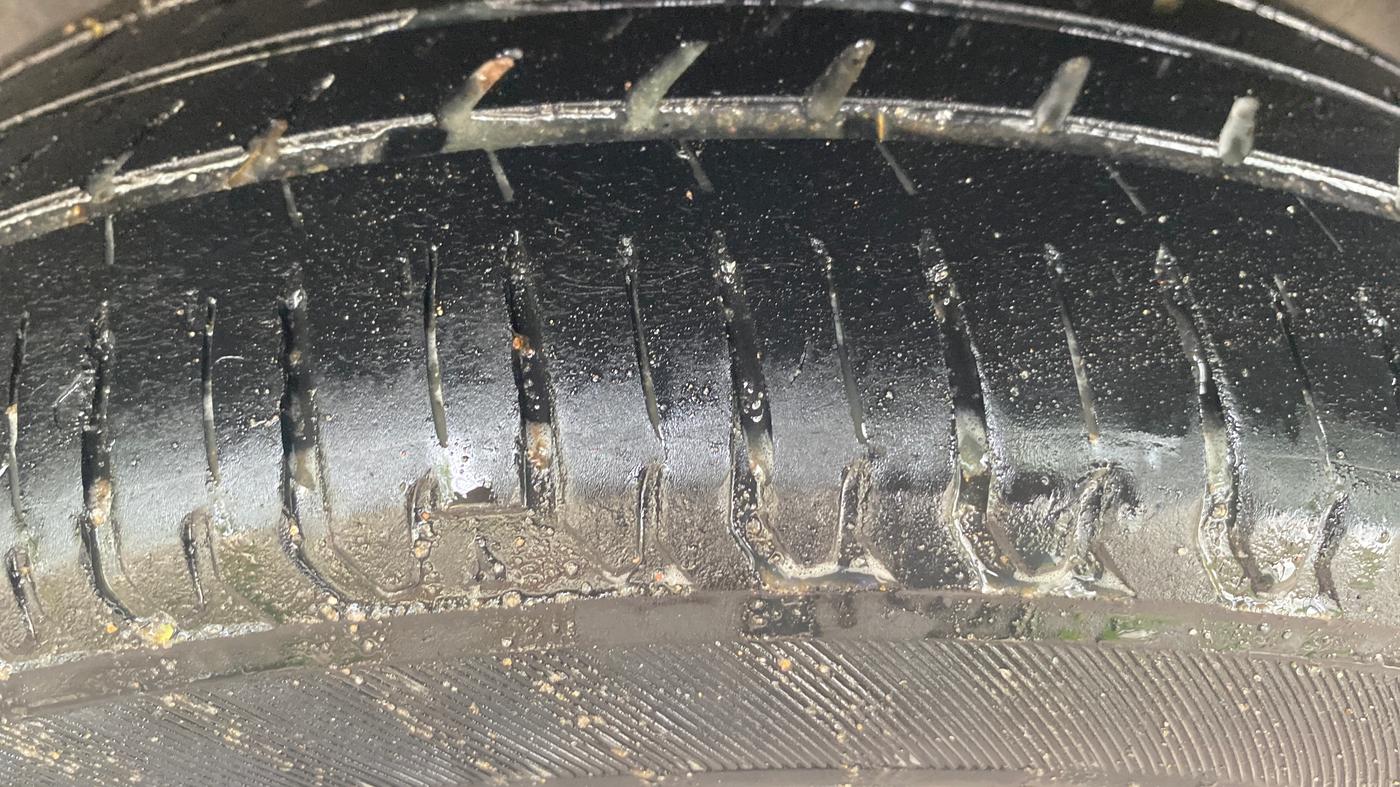 2019 Renault TRIBER RXZ, Petrol, Manual, 57,584 km, Left Rear Tyre Tread