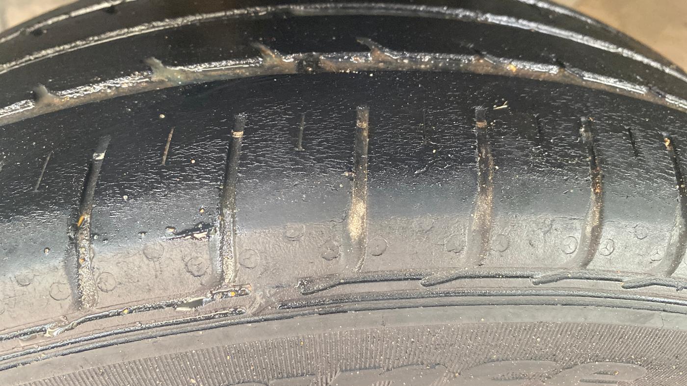 2019 Renault TRIBER RXZ, Petrol, Manual, 57,584 km, Left Front Tyre Tread