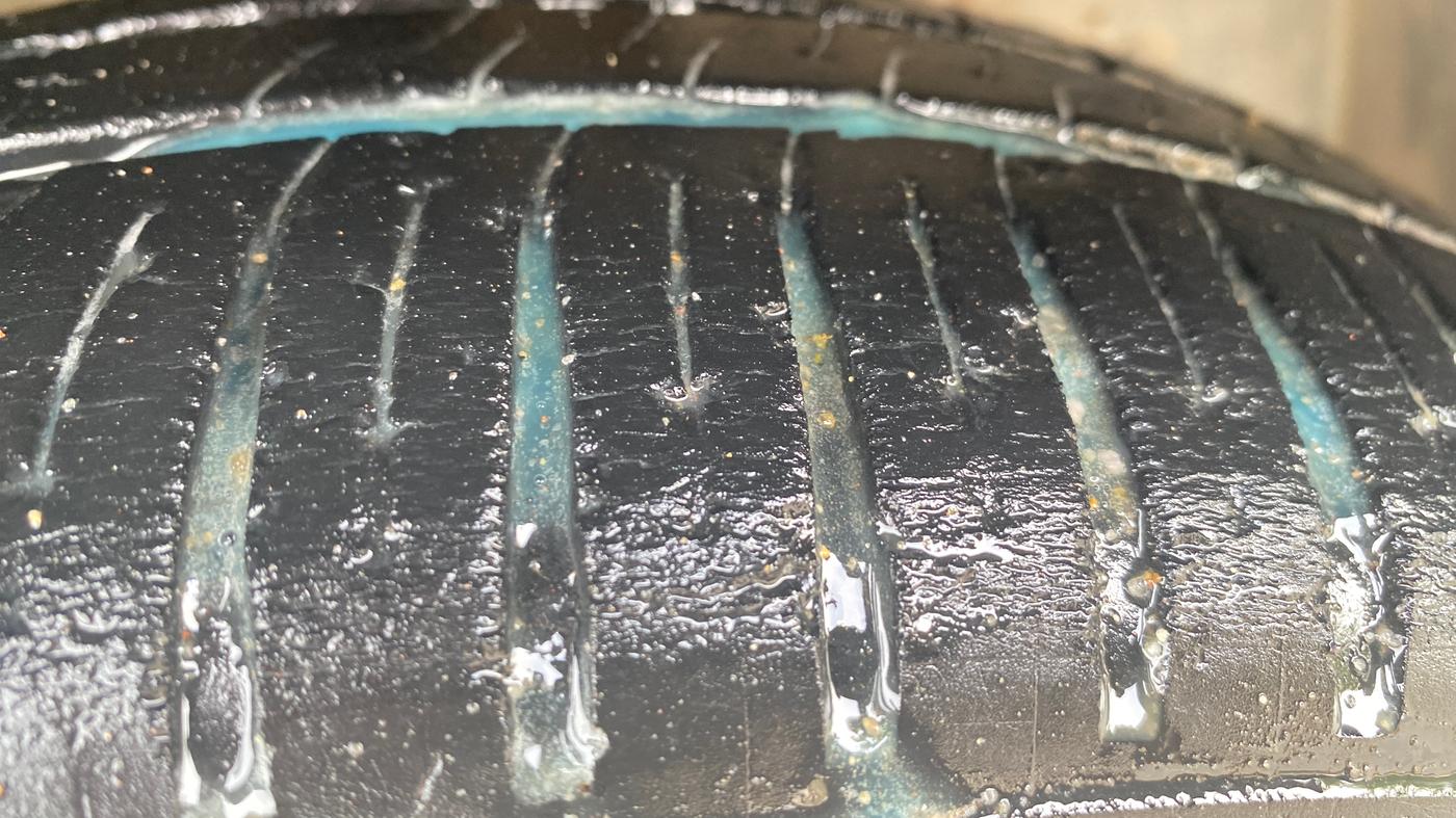 2019 Renault TRIBER RXZ, Petrol, Manual, 57,584 km, Right Front Tyre Tread