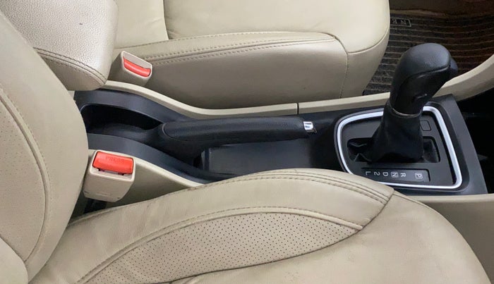 2019 Maruti Ciaz ALPHA  AT 1.5 SHVS PETROL, Petrol, Automatic, 35,780 km, Gear Lever